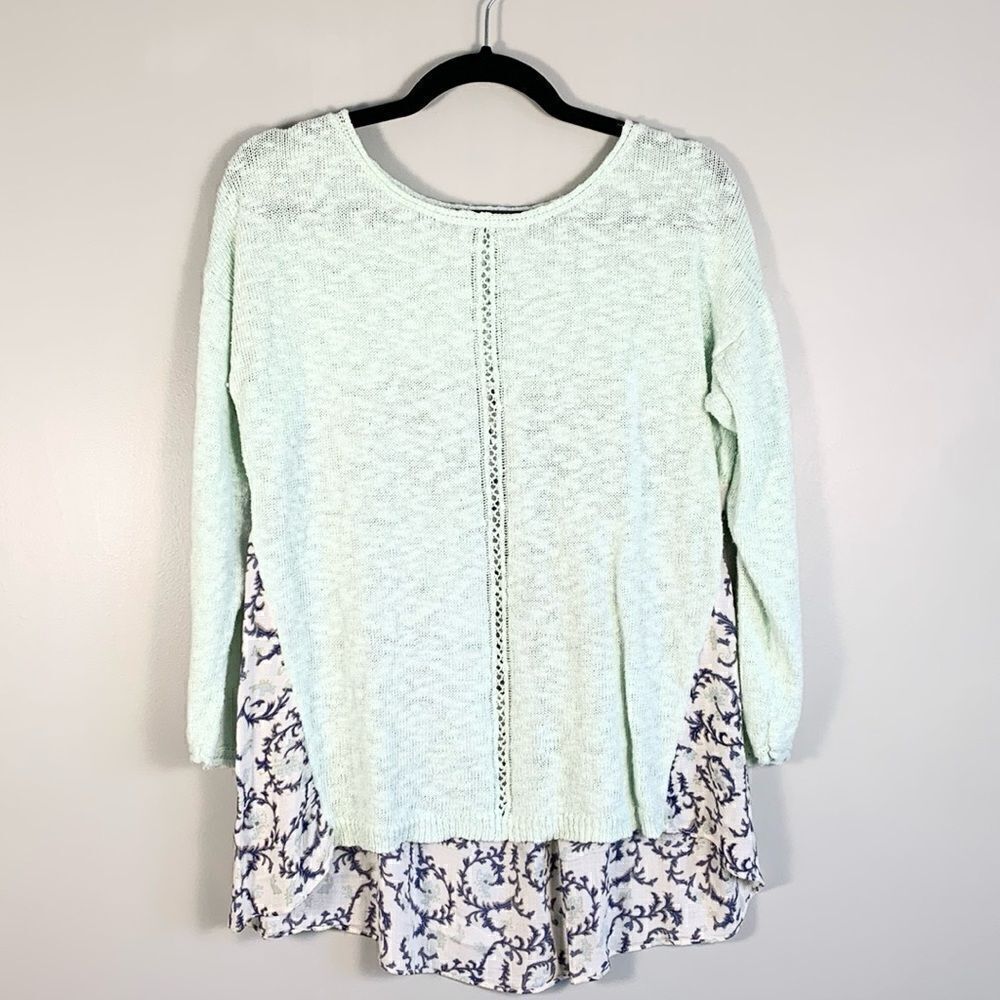 Lucky Brand lightweight sweater with sheet fabric backing boho woman’s medium